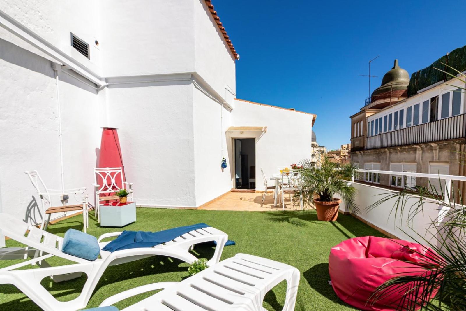 Saenz Suites Gallery By Bossh! Apartments Малага Экстерьер фото